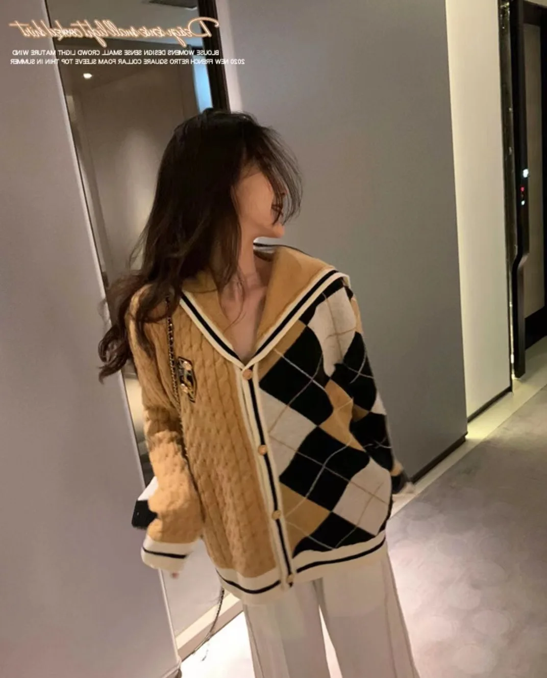 

2021 autumn winter her new twist splicing navy plaid emblem loose wind knitting cardigan sweater college female