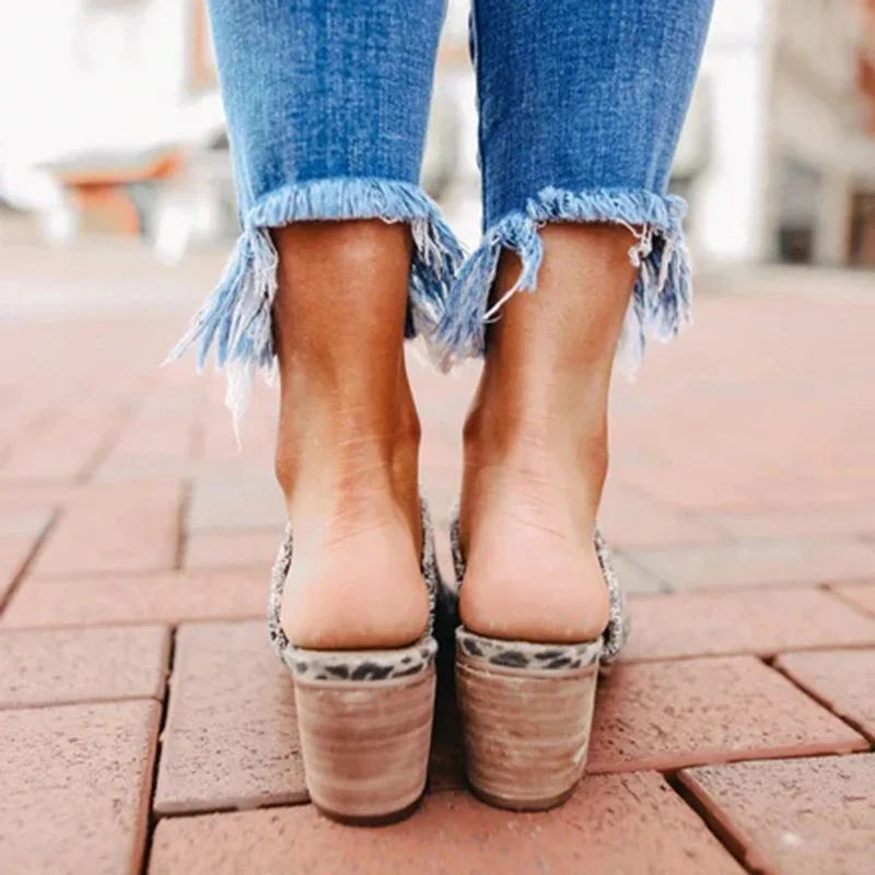 

Slip-on peep toe thick hoof heels casual sandals women shoes summer shoes women slippers denim fashion ladies shoes
