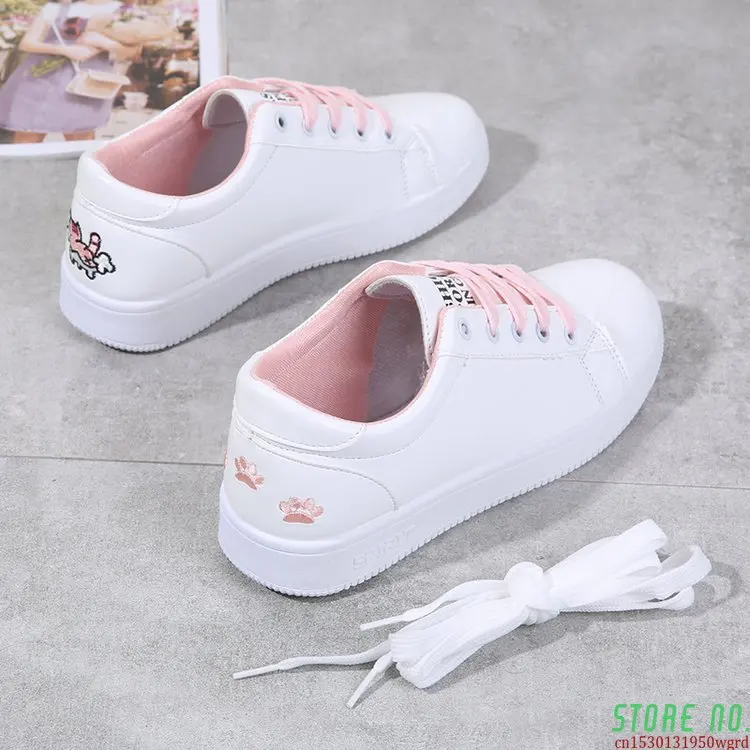 

Туфли женские для скейтборда, новинка 2021, женская обувь, корейский стиль, низкий верх, маленькая белая обувь, женская спортивная обувь на шну...