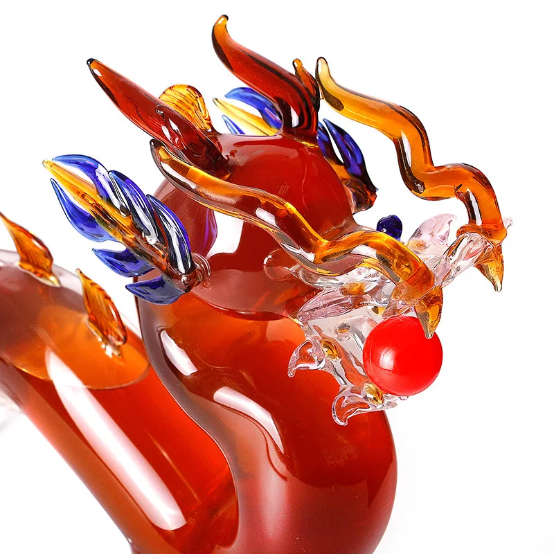 

Hellodream luxury home bar glass lead-free chinese Dragon shaped Whiskey Decanter for Liquor Scotch Bourbon 1000ml