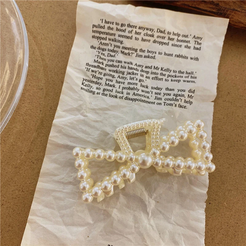 

Fashion Girl Hair Claw Geometric Imitation Pearl Hairpin Crab Retro Heart Shape Crystal Hair Clips Hair Accessories For Women