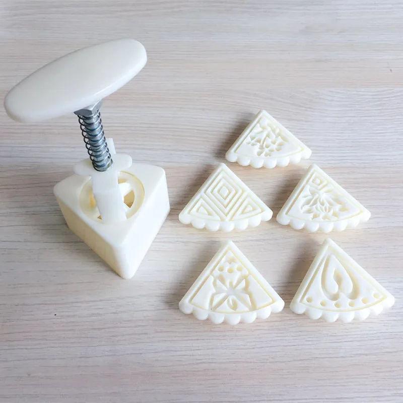 (50 г) DIY три угла луна торт плесень Mooncake Штамп Инструменты (с 5 шаблонов узоров) | Дом