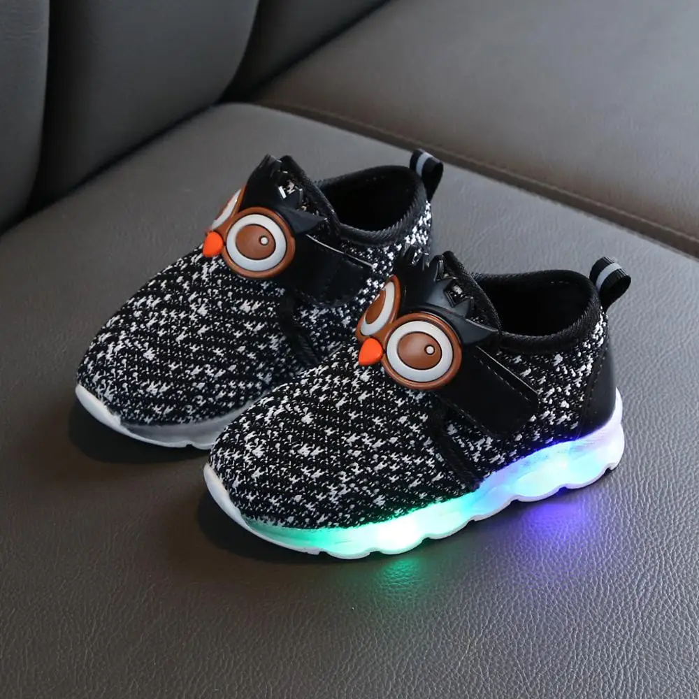 Детские кроссовки со светодиодной подсветкой спортивная обувь с освещением
