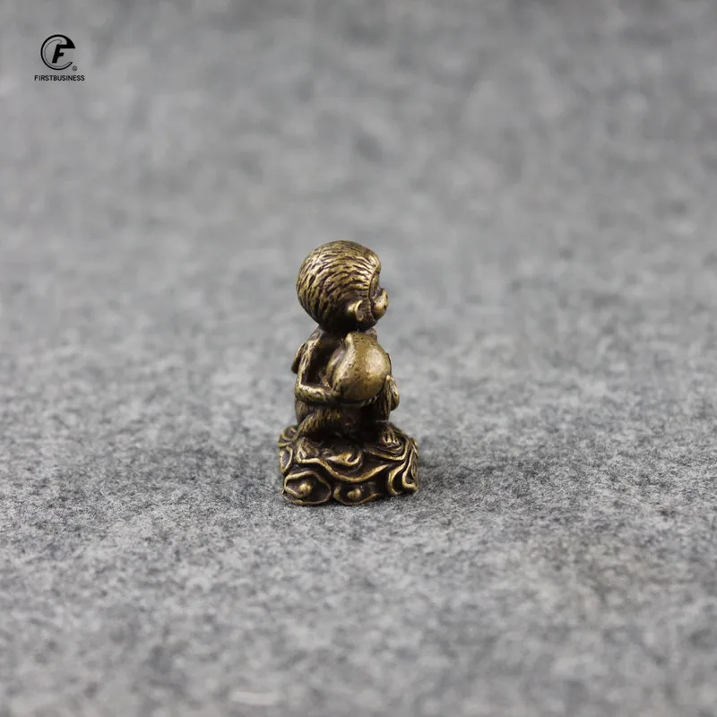 Винтажная медная обезьяна Персиковое настольное украшение Твердые Латунные фигурки животных обезьяны