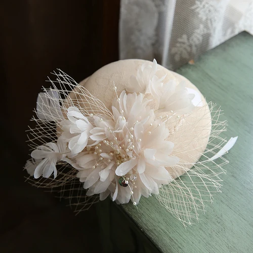 French Ladies Mini Wedding Headwear Feather Veil Fedora Cap Elegant Ladies Cocktail Race Horse Party Fascinator Hair Clips New - Color: Khaki