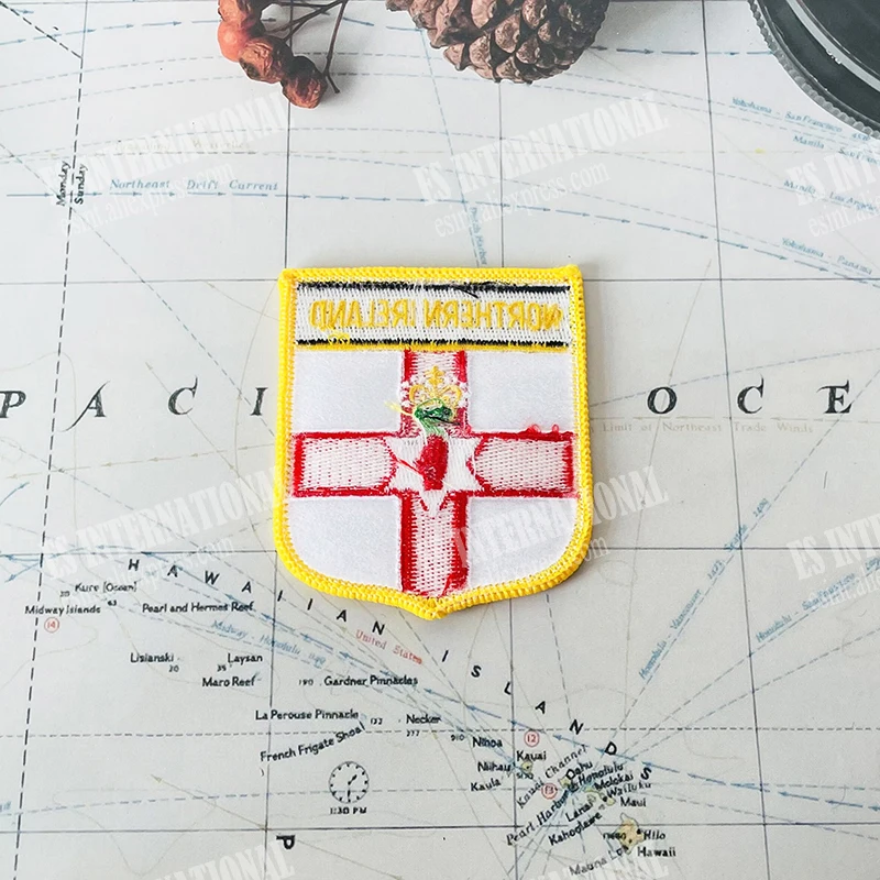 Вышивка с изображением национального флага Северной Ирландии | Дом и сад