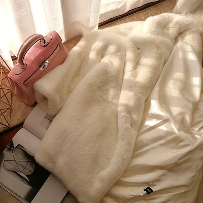 

Top Style 2020 New High-end Fashion Women Faux Fur Coat S78 high quality