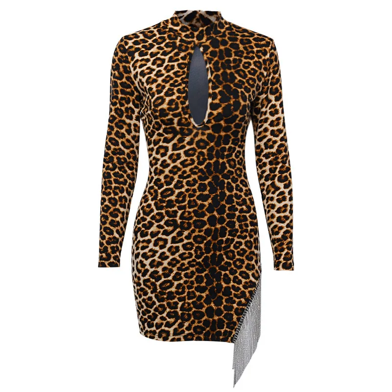 Сексуальное мини-платье с леопардовым принтом бриллиантовыми кисточками
