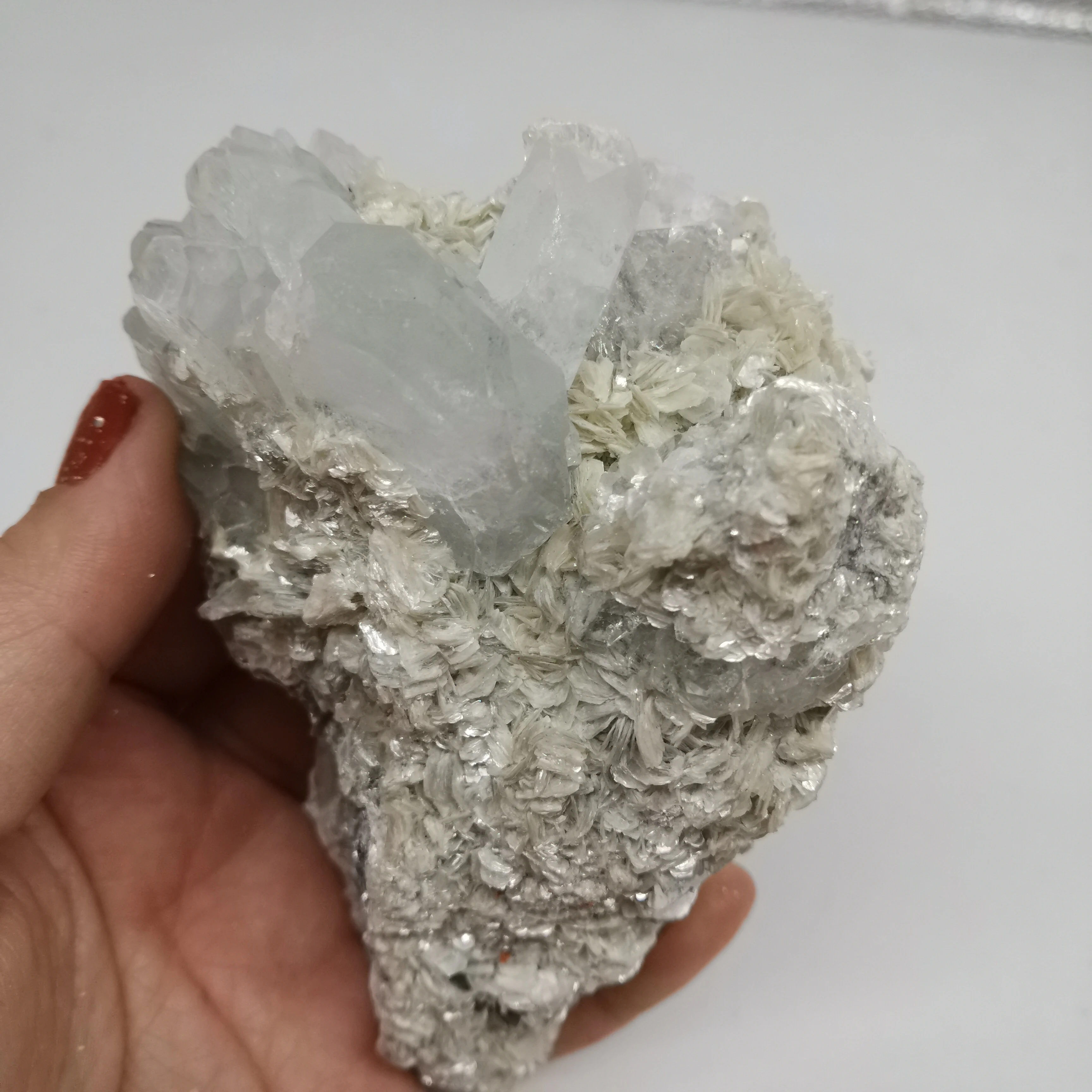 361 г натуральный исцеляющий Аквамарин с микросхемой Описание Украшения Камня #