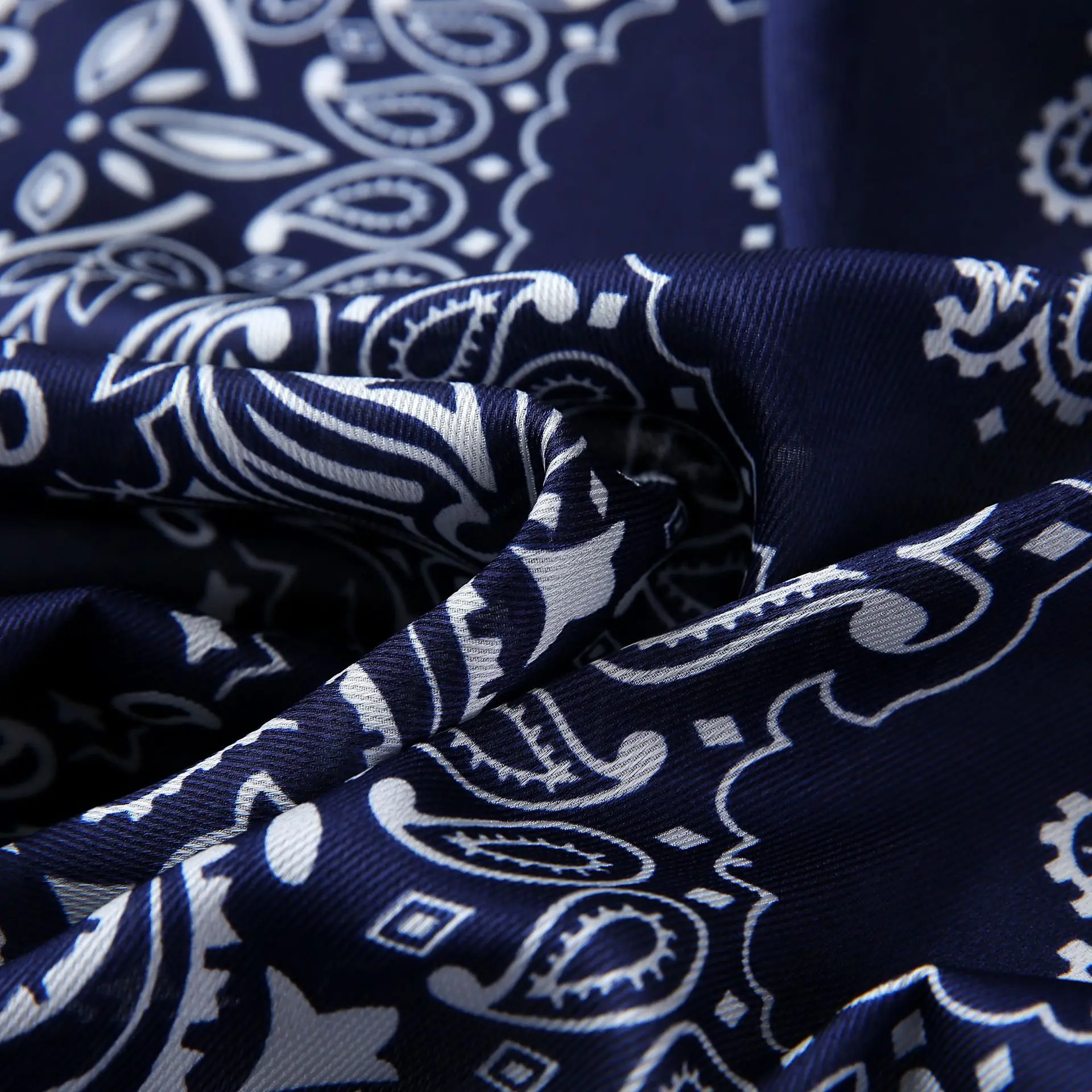 

New Fashion Emulation Silk Scarves Women 70*70cm Square Blue Cashew Printing Headscarf Customized Gifts Four Seasons