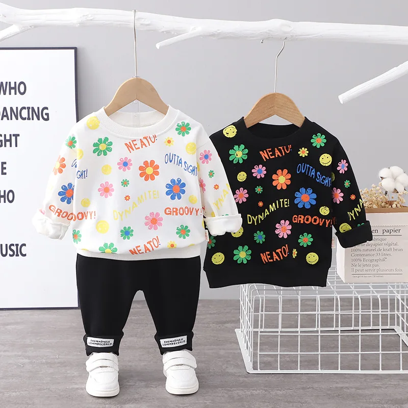 

Korean version of the autumn and winter 0-5 boys and girls cartoon print long-sleeved sweatshirt girl baby sports suit