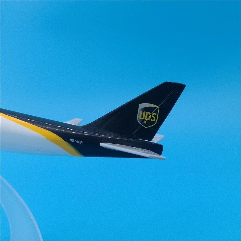 16 см Соединенные Штаты UPS United Parcel Услуги Boeing 747 модель самолета украшения
