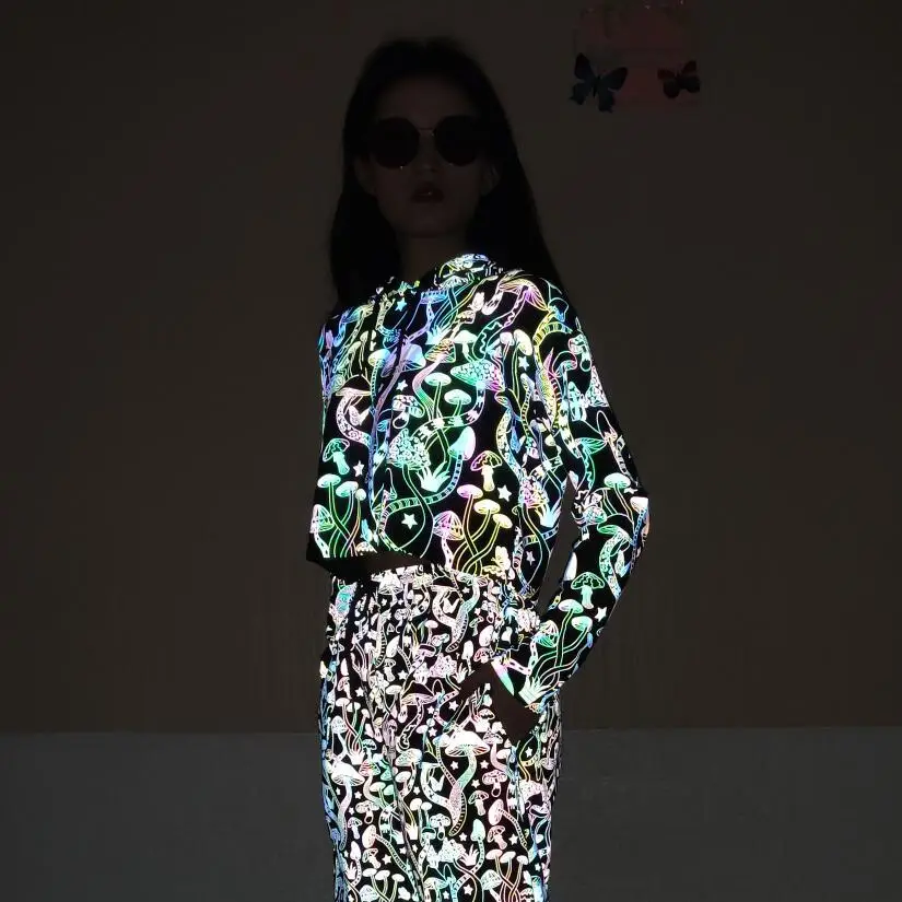 Женский Осенний светоотражающий свитшот с капюшоном и принтом в виде