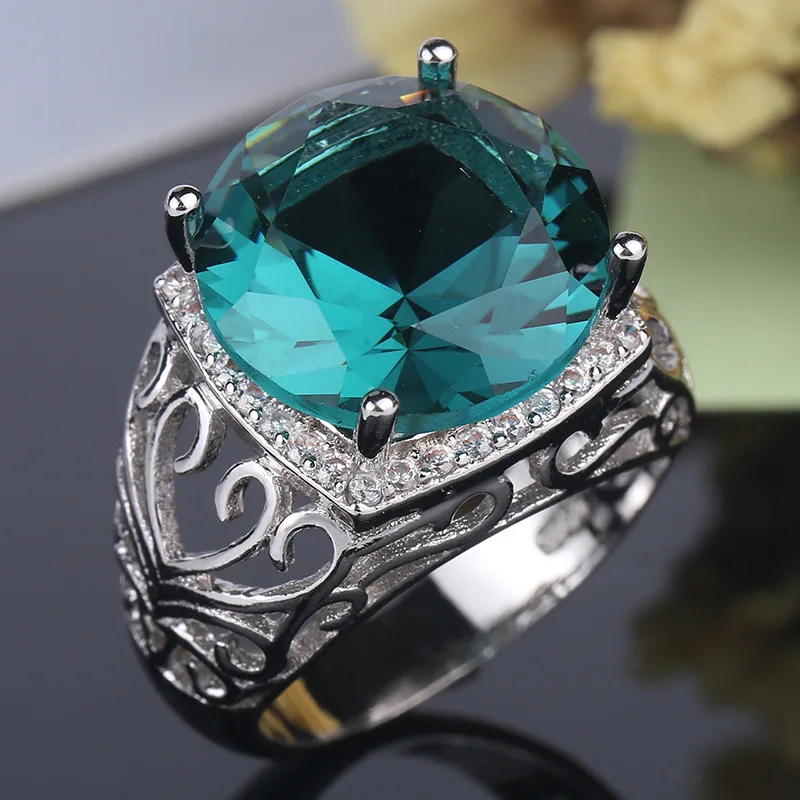 

Temperament Punk Style Men's Ring Shiny Green Big Zircon Ring Party Eye-catching Jewelry Bright Men's Crystal Ring rings for men