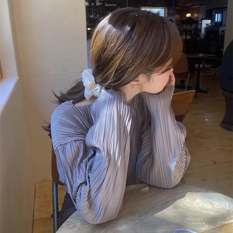 

Female Korean Version of Pleated Design Sense O-neck Pullover Shirt Pleated Long-sleeved Chic Solid Color 2021 Autumn Blouse Top
