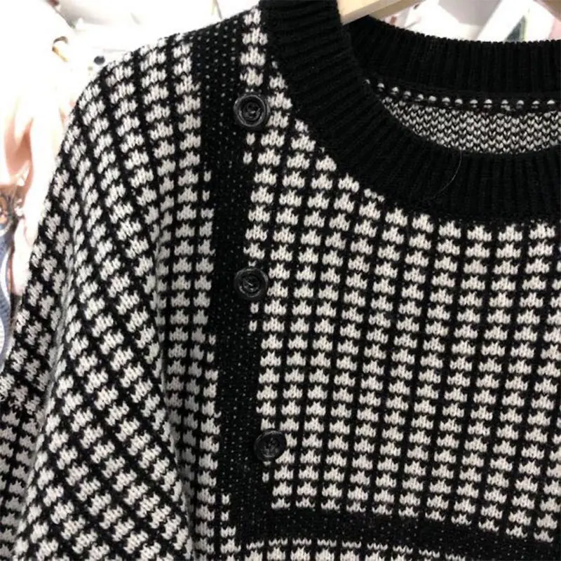 

Houndstooth Knitted Women's Sweater Patchwork O-neck Button Short Pullovers Femme Lantern Sleeve Spring Autumn Ladies Jumper