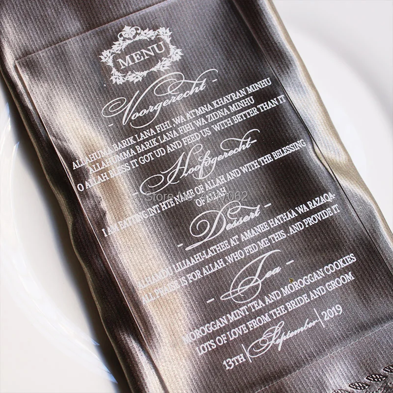 Акриловое меню свадебное из прозрачного перспекса DL стола выгравированное