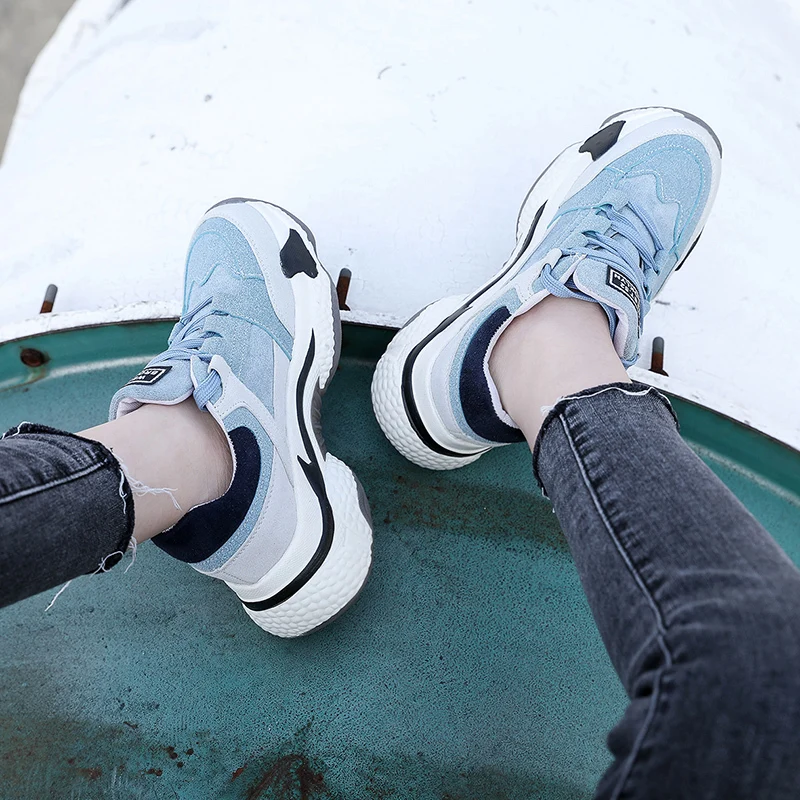 Женские кроссовки на толстой подошве синие повседневные массивной новинка