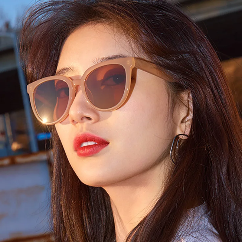 

Cat Eye Women Men Sunglasses Tan Gray Lens UV400 Eye Protection Girl Sexy Ladies Classic Fashion Outdoor Eyewear