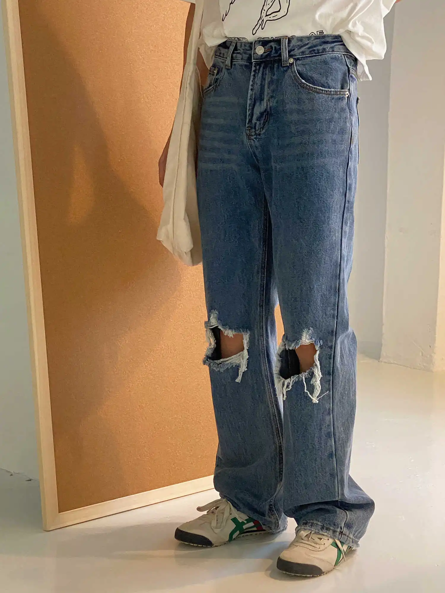 

IEFB Men's Vintge Streetwear Denim Trousers Korean Perforated Jeans Male High Waist Straight Casual Pants 2021 Summer New 9Y8041