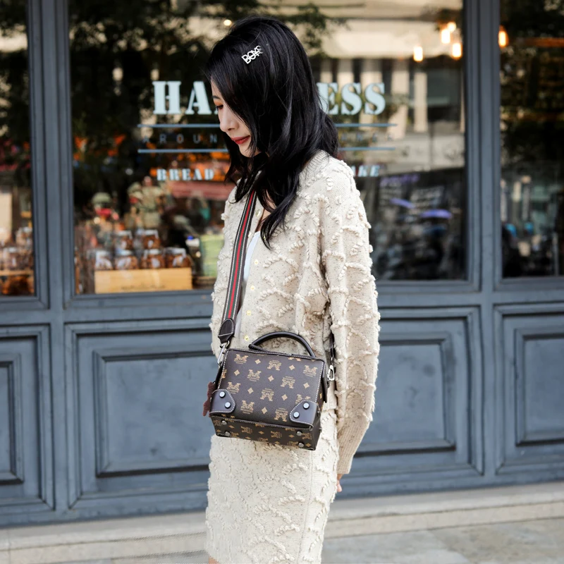 

Women's Handbags