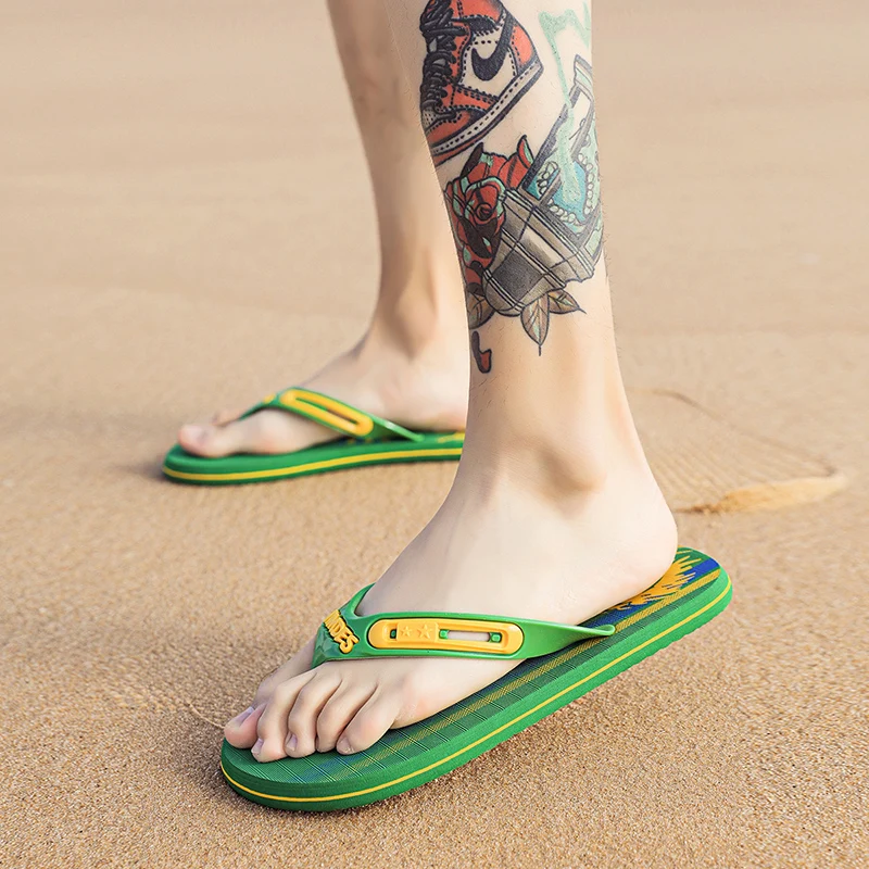 

Pulomies Summer Men Slippers Flip Flops Quick Dry Slippers Soft EVA Male Street Beach Slippers Massage Casual Flip-flops