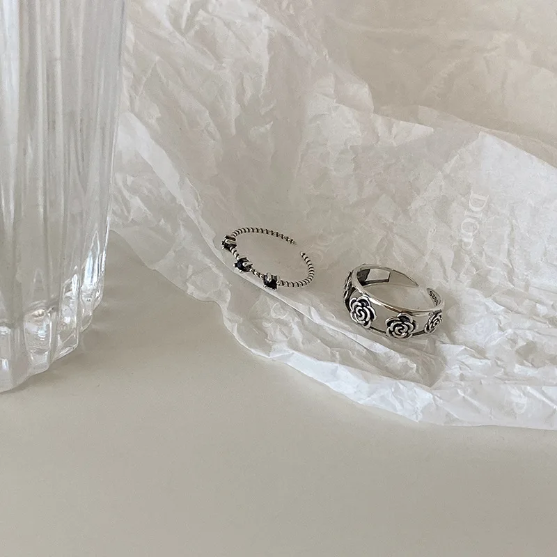 Женское Открытое кольцо с черным цирконием из серебра 925 пробы | Украшения и