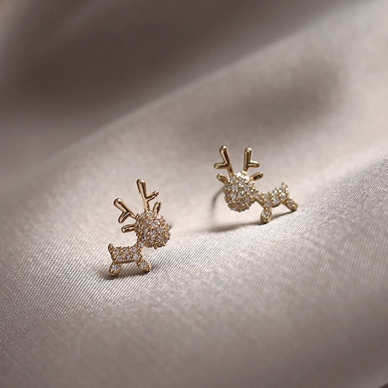 

Earrings female simple small cute net red earrings sweet and delicate wild Christmas deer earrings Trend Fashion Stud Earrings