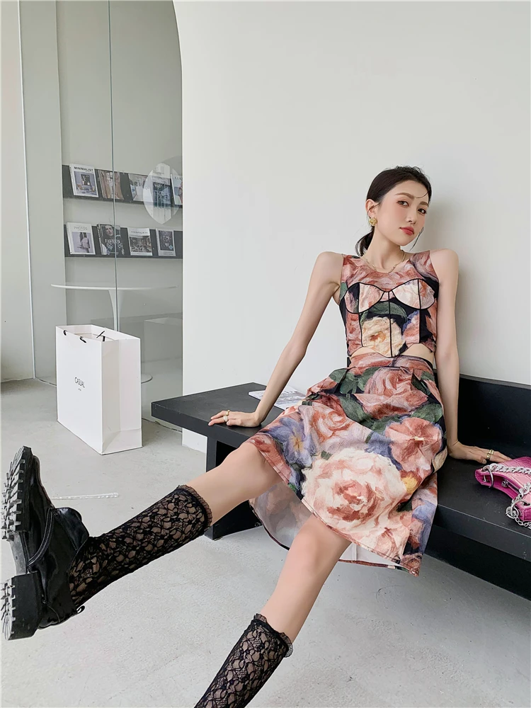 

CHEERART Oil Painting Floral Skirt Womens 2021 High Fashion Summer High Waist Skirt Knee Length A Line Skirt And Top Set Runway
