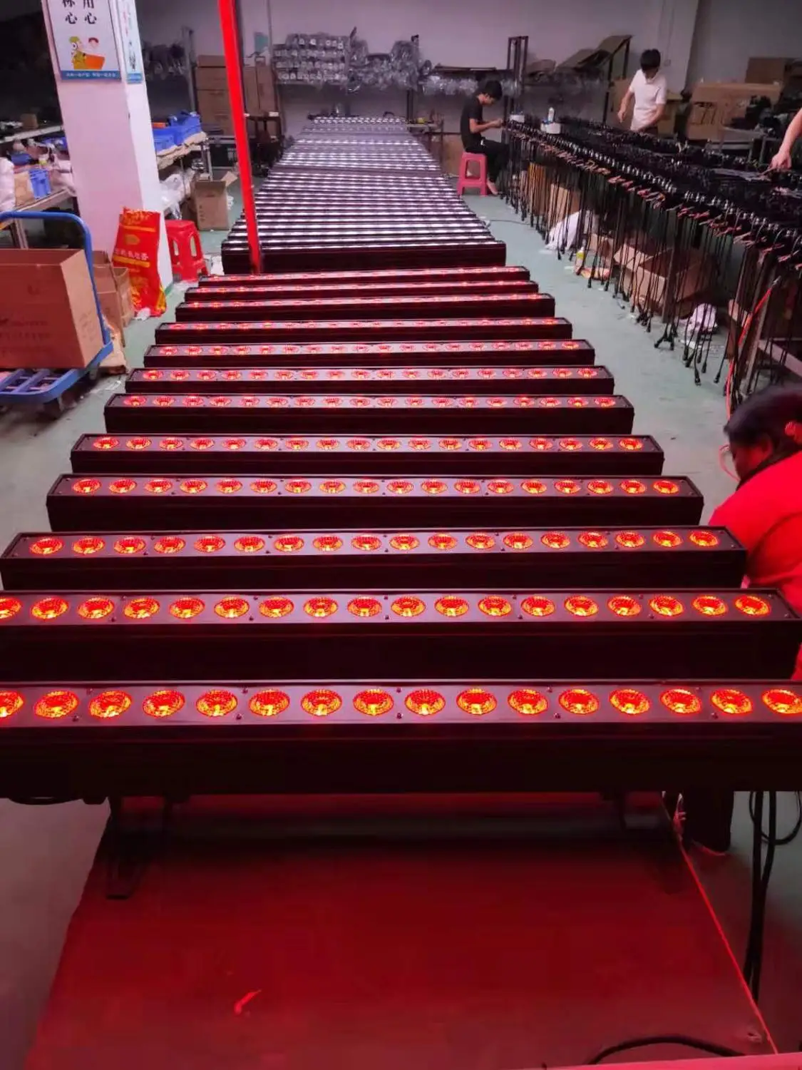 Светодиодная настенная лампа 18x12 Вт Светодиодная Пиксельная светодиодная настенная лампа 18x12 Вт rgbw 4in1 была светильник светодиодный бар мыть светильник для мытья этапа
