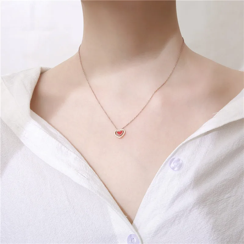 

Hollow Design Double Heart Crystal Pendant Necklace With One Side Rose Gold And One Side Red Heart Women Necklace Lover Gifts