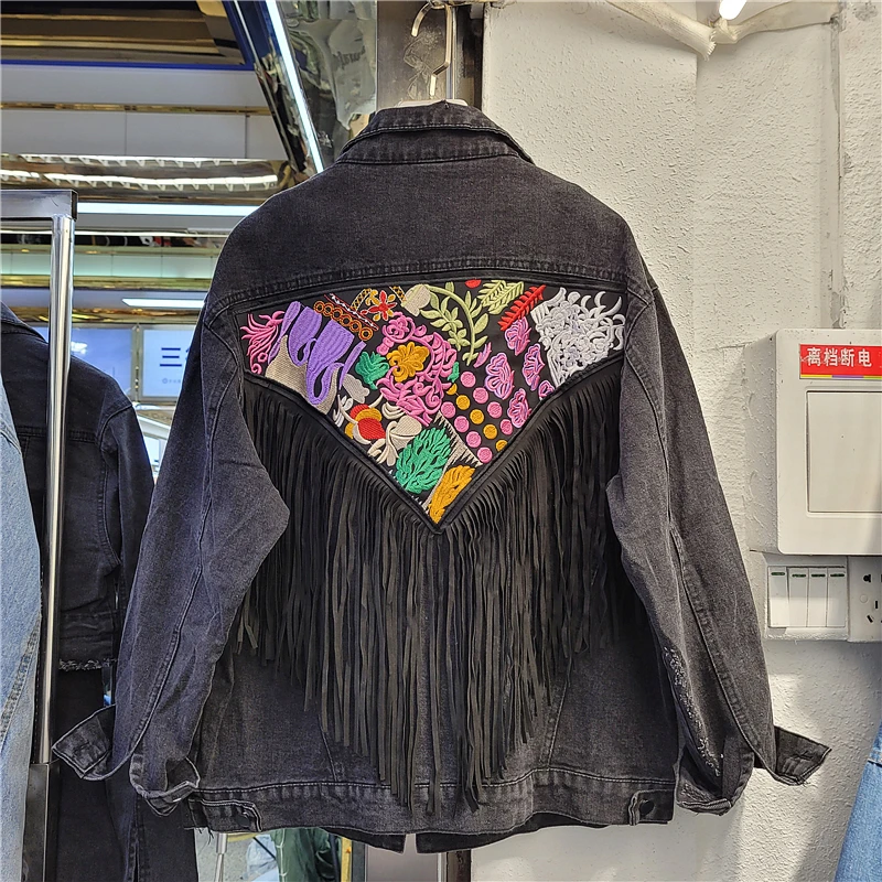 

Autumn Vintage Black Denim Jacket Coat Women Loose Short Frayed Outerwear Harajuku Embroidery Flowers Tassel Jeans Jacket Female