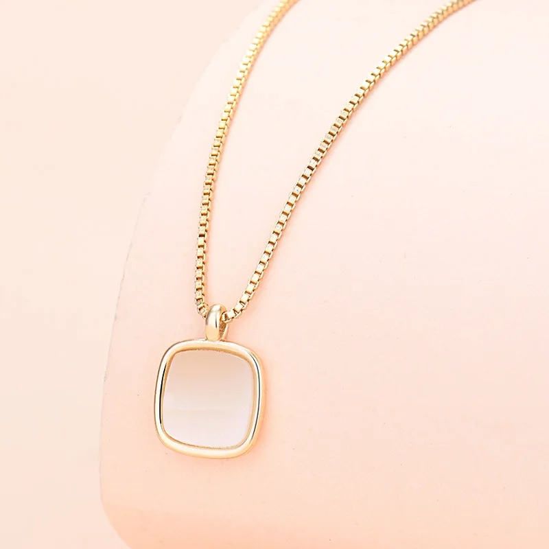 

Ожерелье для женщин корейская мода серебряный золотой цвет ракушка камень кулон ожерелья Цепь до ключиц для девочек ювелирные изделия на д...