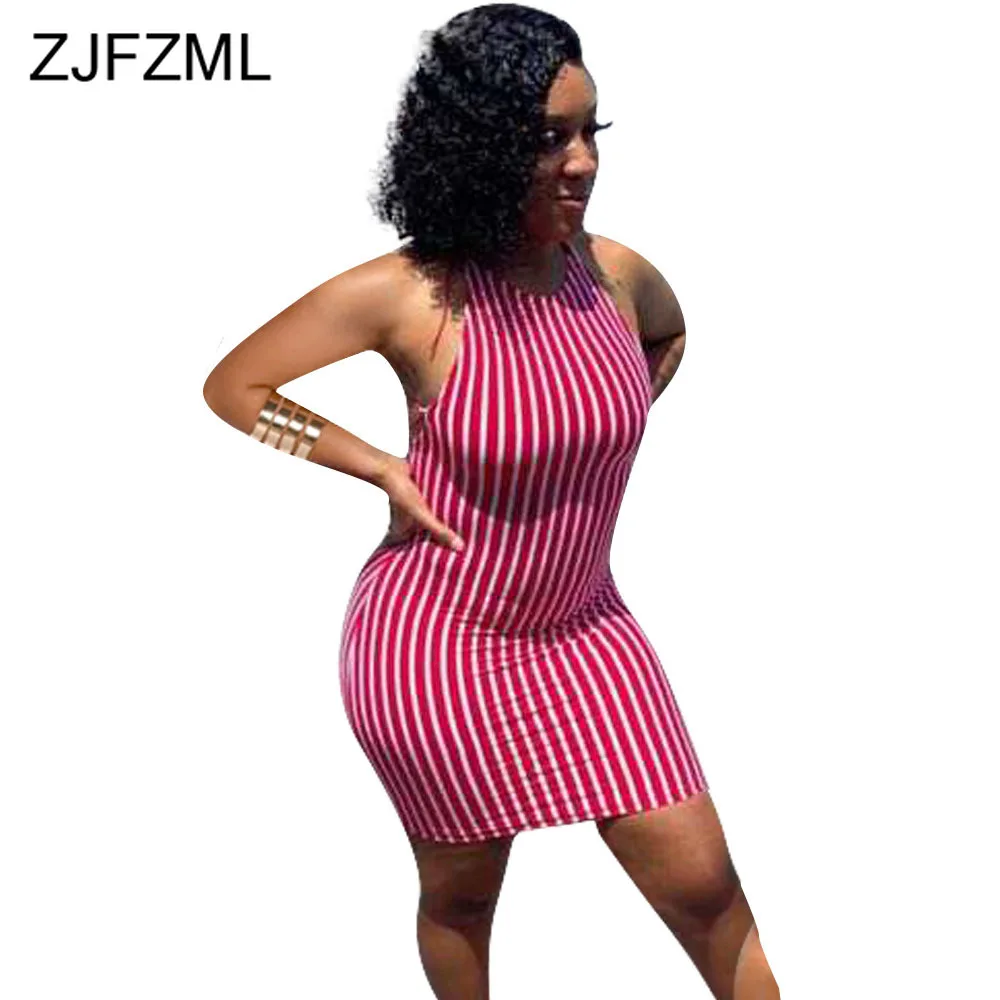 Женское облегающее платье с открытой спиной черно-белое платье-футляр в полоску