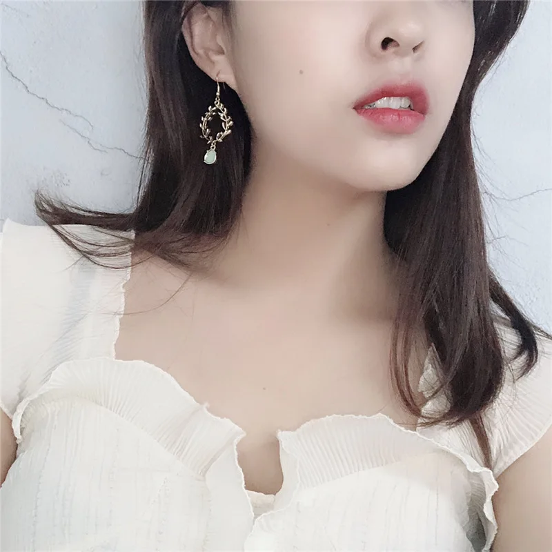 Женские Геометрические серьги-шипы элегантные серьги в стиле минимализма