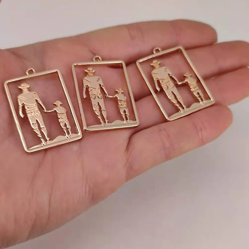 

hzew 5pcs family member charm Mom father daughter son pendant for women Accessories