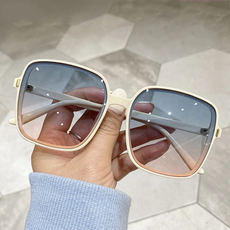 

Квадратные Солнцезащитные очки для женщин, большая прозрачная оправа, градиентные, модные брендовые ретро-очки карамельных цветов