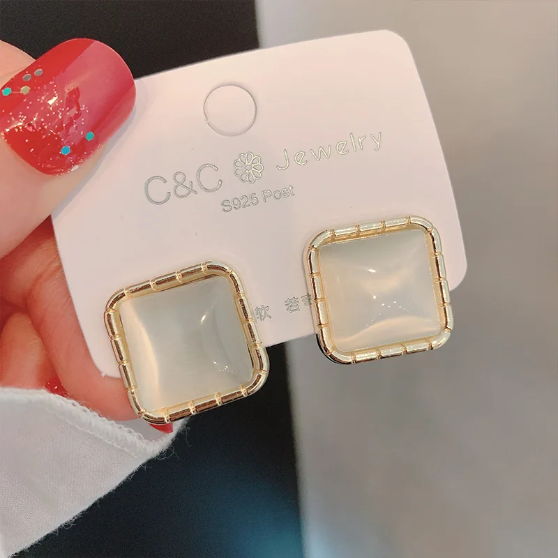 

S925 Silver Needle Earrings Female Retro Style Square Earrings Simple And Elegant Cold Style Small Personality Earrings