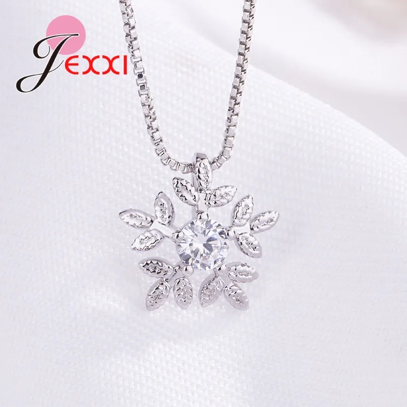 

Luxury Brand 925 Sterling AAA Cubic Zirconia Snowflake Pendant Neckaces For Women Chain Necklace Jewelry Birthday Gift
