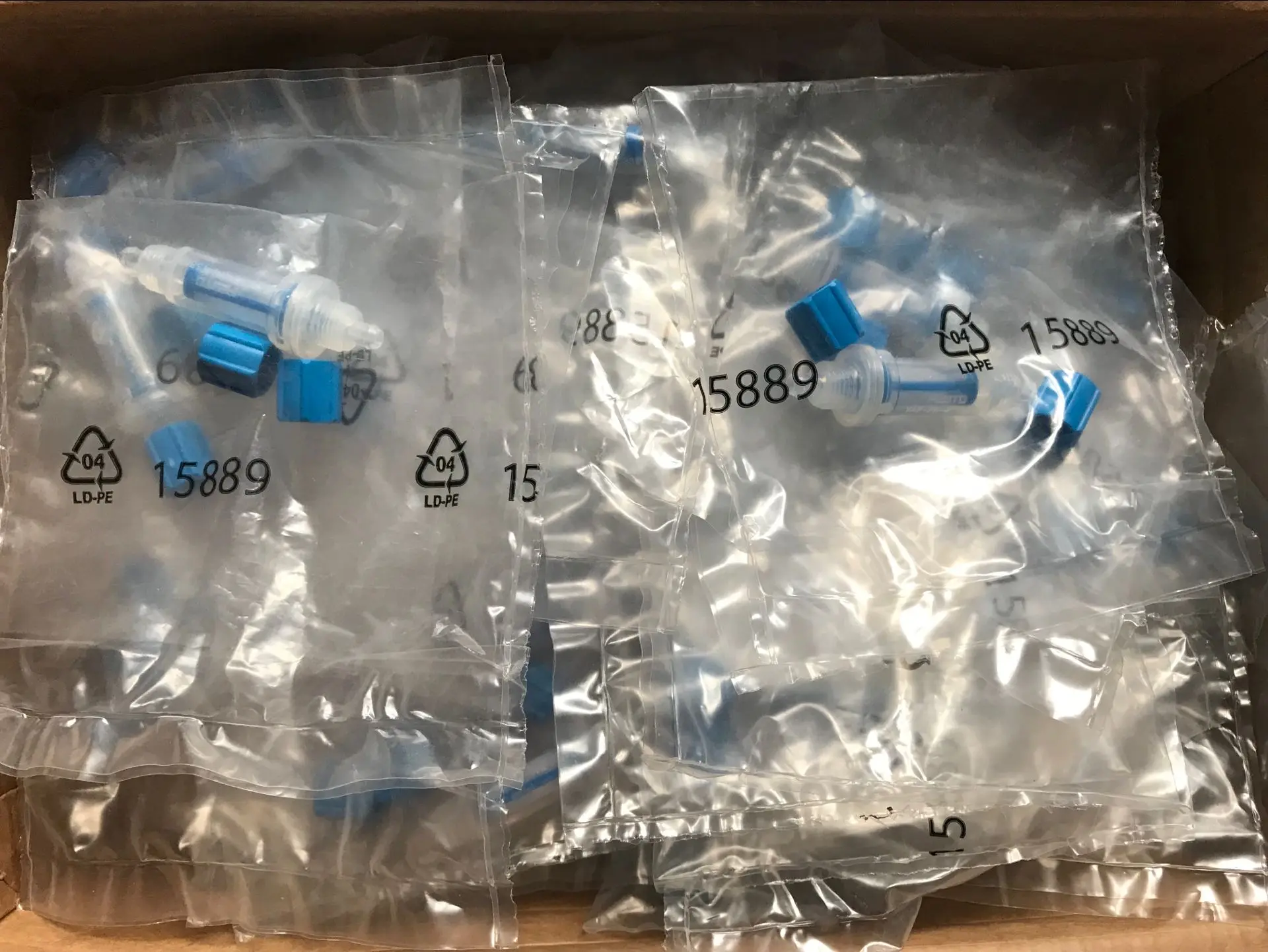 

FESTO вакуумный фильтр VAF-PK-4 15889 VAF-PK-6 160239 535883 пятно VAF-PK