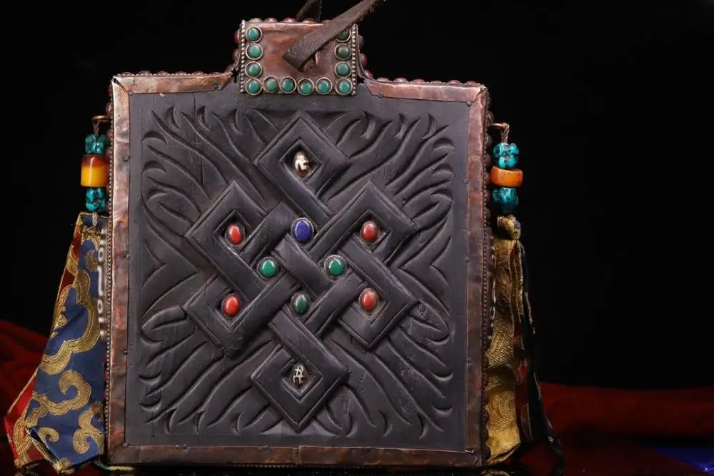

wedding decoration Old Old Bodhi root hand-carved in chisel, inlaid with dzi beads, preciouss stones Hanging pendant