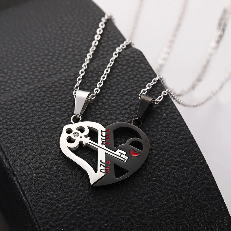 

2 Piece Set Fashion Best Friend Couple Pendant Necklace Broken Heart Women Men Gift Friendship Jewelry Korea Key Locket Necklace