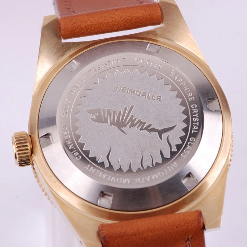 

HEIMDALLR 300M Black Dial Men's Bronze Diver Watch Sapphire Waterproof NH35A Automatic Movement Mechanical Watches
