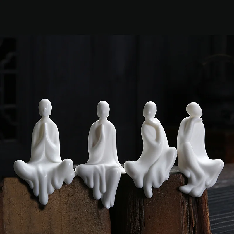 

Чайный питомец в китайском стиле, Нефритовый и белый керамический бесфазный маленький буддийский статуэтка, домашний маленький монах, дзен...