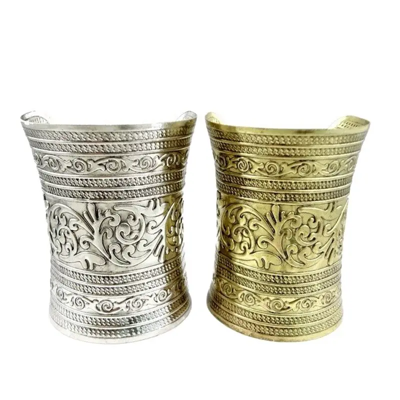 Ethnic Metal Carved Flower Opened Bangle Bohemian Vintage Bracelet&Bangles Women Cuff Party Jewelry
Ethnic Metal Carved Flower Opened Bangle Bohemian Vintage Bracelet&Bangles Women Cuff Party Jewelry