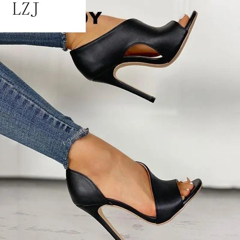 Туфли лодочки женские на высоком каблуке пикантные вечерние туфли серебристые