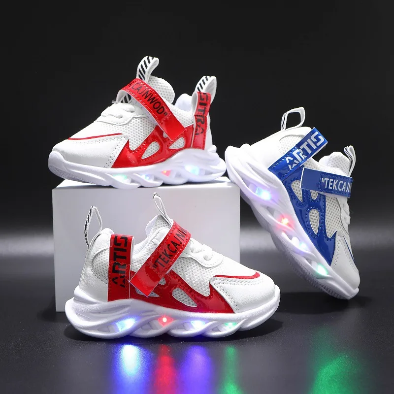 New LED Children Glowing Shoes Baby Luminous Sneakers Boys Girls Lighting Running Shoes Kids Breathable Mesh Sneakers 6 New LED Children Glowing Shoes Baby Luminous Sneakers Boys Girls Lighting Running Shoes Kids Breathable Mesh Sneakers 6