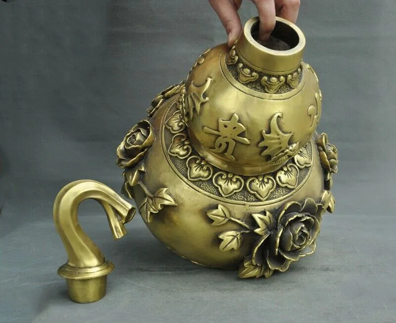 

wedding decoration China Bronze Brass wealth animal bat peony flower gourd Zun Bottle Pot Vase Jar