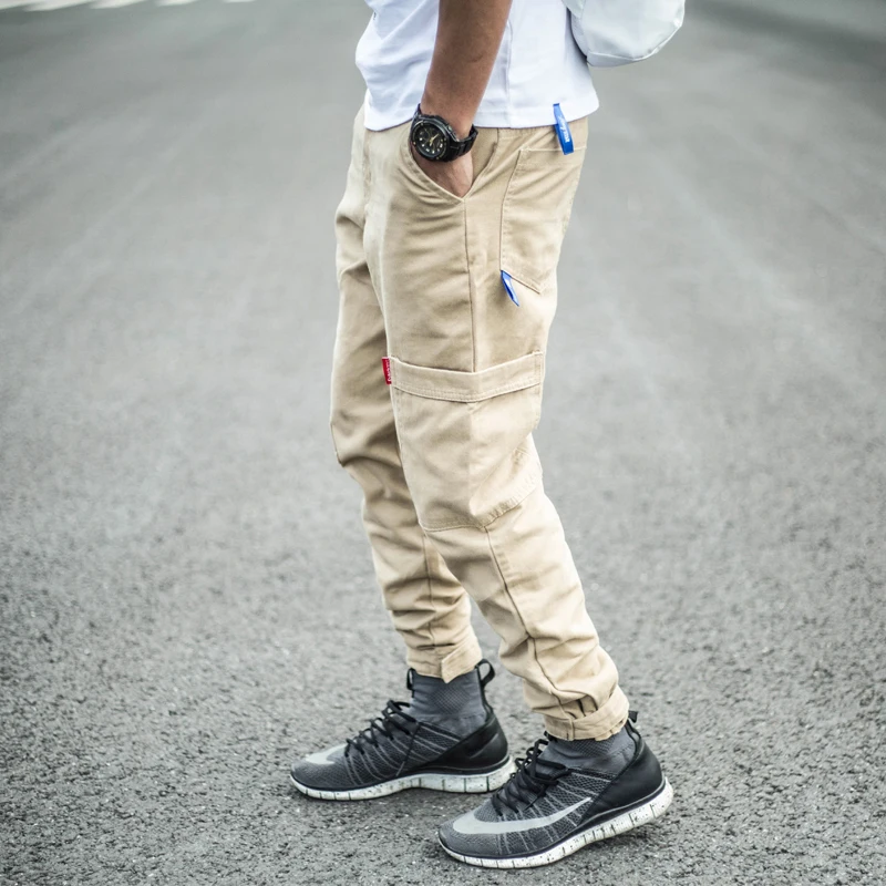 Newly Streetwear Fashion Men Jeans Slim Fit Big Pocket Casual Cargo Pants Men Overalls Vintage Designer Hip Hop Joggers Trousers