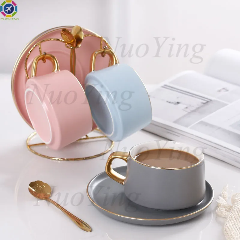 Простой европейский стиль кофейная чашка и блюдце для макарон Пара керамических
